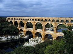 Pont-du-Gard-Wikipedia