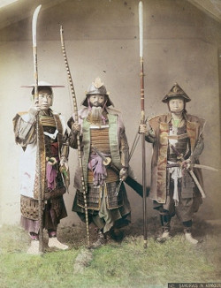 Trois samourais_c1880_https://allthatsinteresting.com/samurai-photos#8
