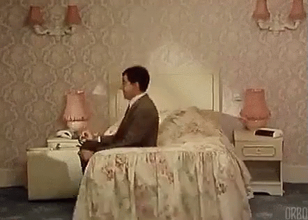 LIT-Mr Bean essaye son lit